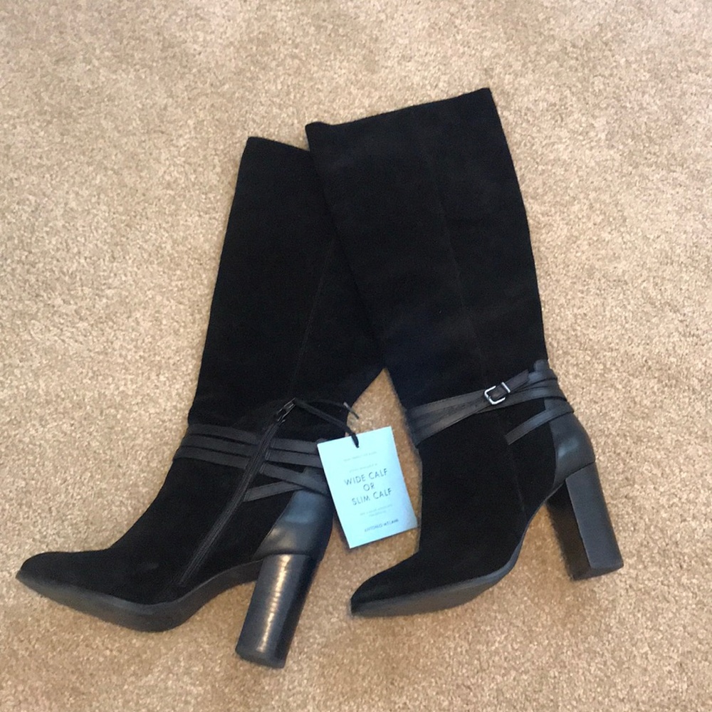 Suede boots